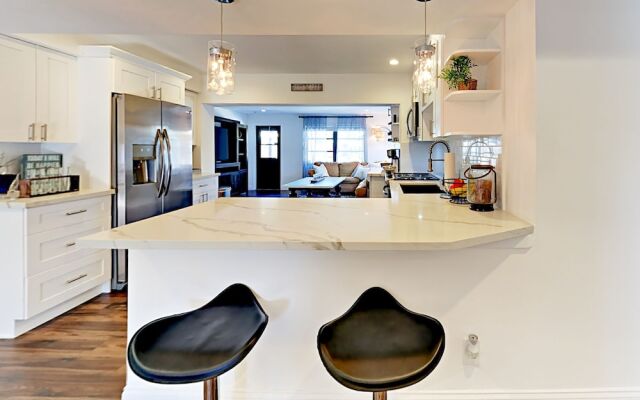 Bohemian Beach House - 3 Br Home