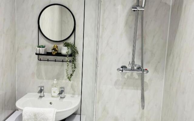 Ivy Apartments by CityNest