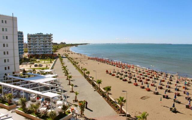 DOMUS Hotel