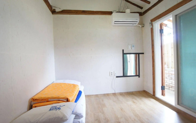 1928 Suimmaru Hanok Guesthouse