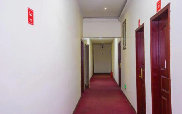 Longjing Business Hotel