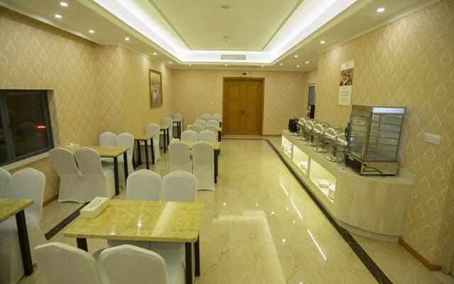 Vienna Hotel Jiangsu Nanjing Liuhe District Longchi Metro Station