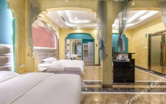 New Beacon Shangju Hotel (Hanzhengjie Subway Station Wuzhan Convention Center)