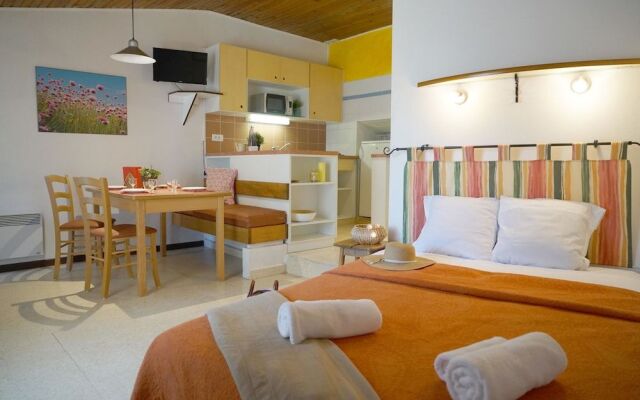 VVF Luberon Provence, Murs