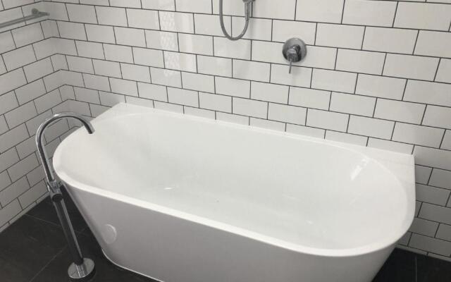 Hume Street 22, Golden Beach
