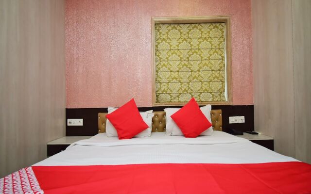 OYO 38844 Hotel Orchid Plaza