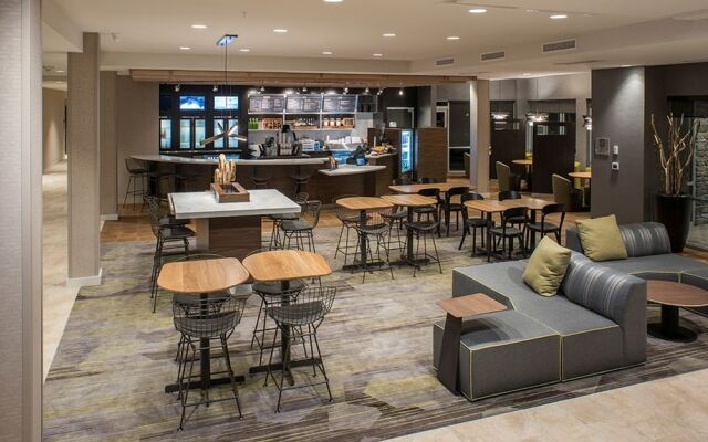 Courtyard Albany Clifton Park