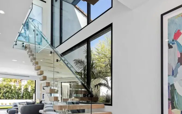 Elegant Melrose Home w Pool and Private Rooftop