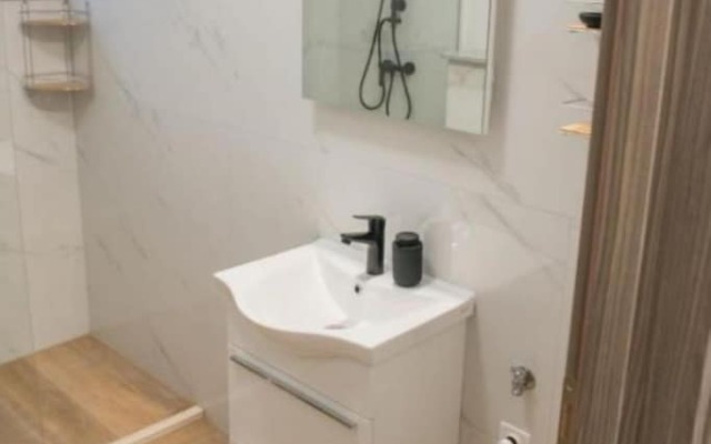 Marin - 200m to the sea - A1