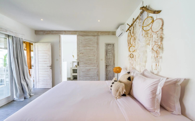 Villa Opaline – Guest Rooms – Kuta