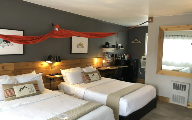 Summit View Inn