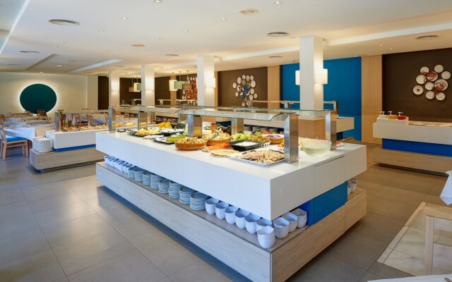 Protur Safari Park Aparthotel
