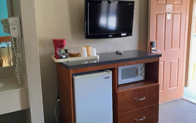 Lone Pine Budget Inn