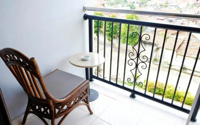 Kuraya Residence