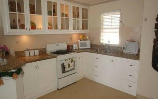Beautiful Apartment Across The Road From The Beach