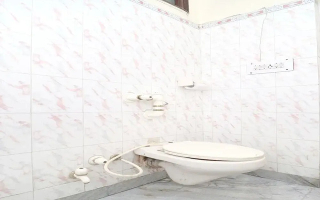 Treebo Trend Aditya & Kings