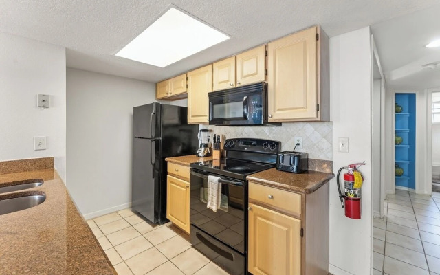 3-br Condo Near Disney Family-friendly Retreat