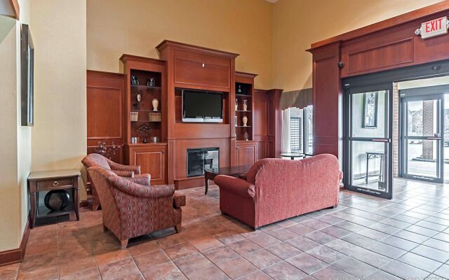 Red Roof Inn & Suites Chestertown