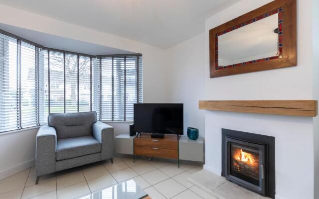 Modern Three Bedroom Gloucester Home