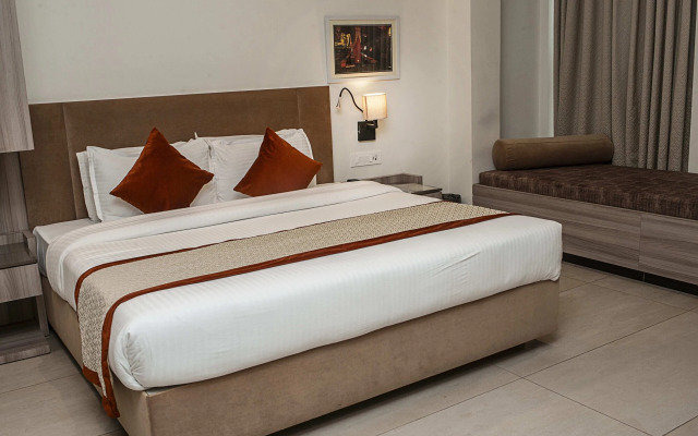 Hotel The Royal Vista