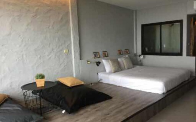 Khao Kho Bay Bay Resort