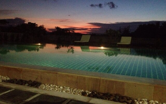 Sea Mountain Khanom Hotel