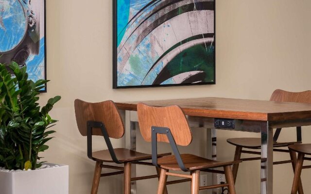 Doubletree by Hilton Campbell - Pruneyard Plaza