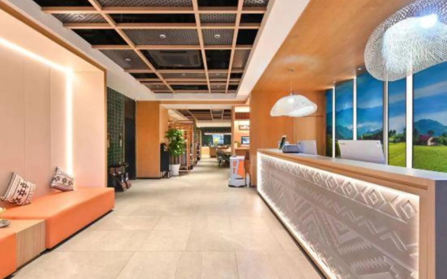 True Go Hotel (Beijing Summer Palace)