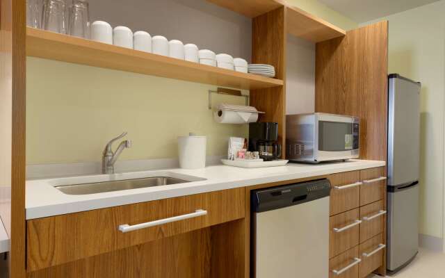 Home2 Suites by Hilton Roseville Minneapolis