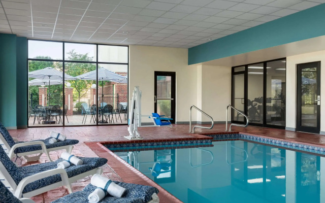 Wingate by Wyndham Louisville East