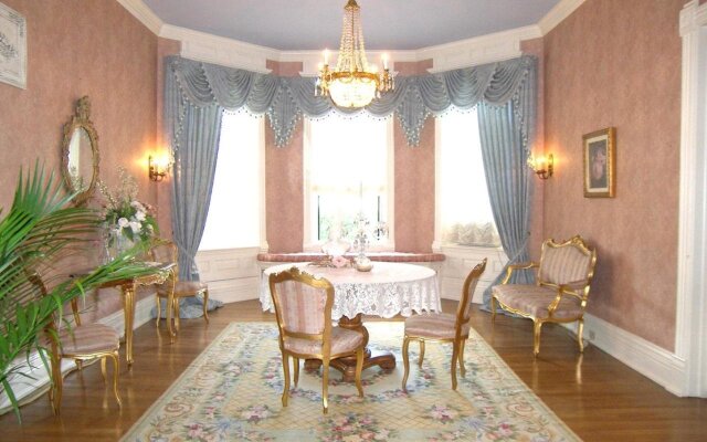 Alexander Mansion Bed and Breakfast