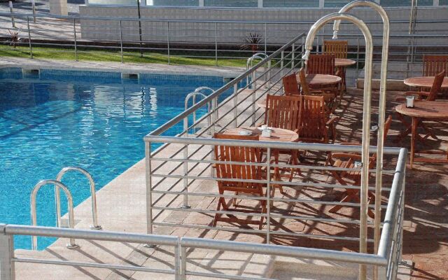 Aparthotel Madrid Albufera