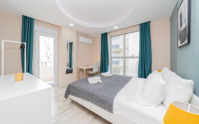 Comfortable Home Near Beach w Balcony in Antalya
