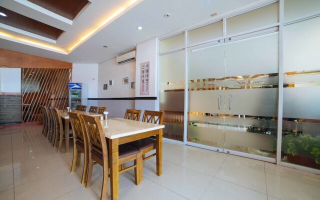 RedDoorz Premium @ Korea Town Angeles City