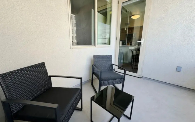 Stylish Retreat W Pool GYM Parking 10min to Cedars
