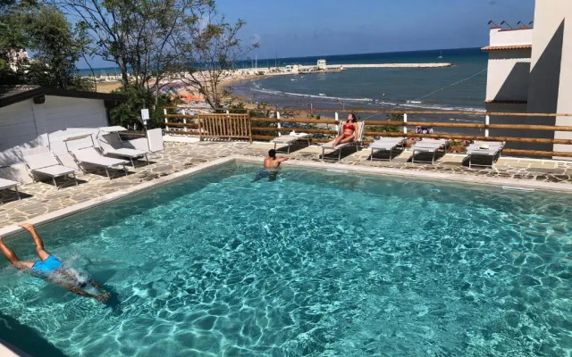 Riviera Hotel Residence