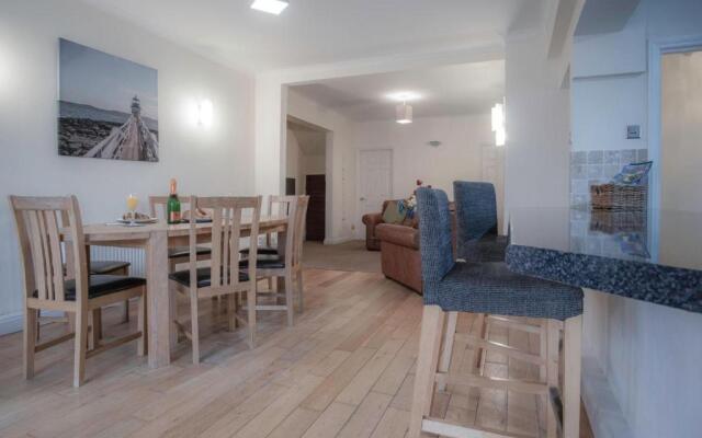 Sea Breeze Apt 3 - 2 Bedroom - Horton Beech