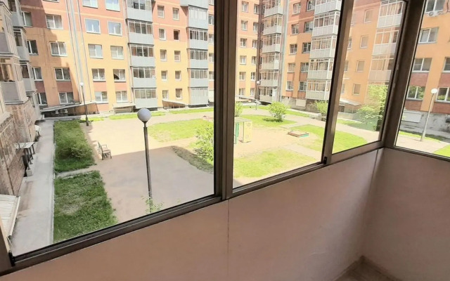 Апартаменты в микрорайоне Крылатый, 8