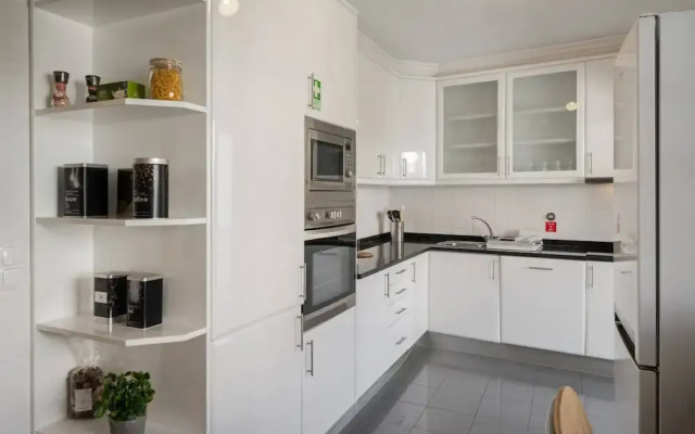 Duplex With sea and Mountain Views, Casa do Castelo