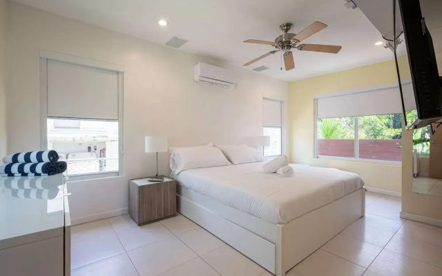 Casa Del Mar Boutique Apartments