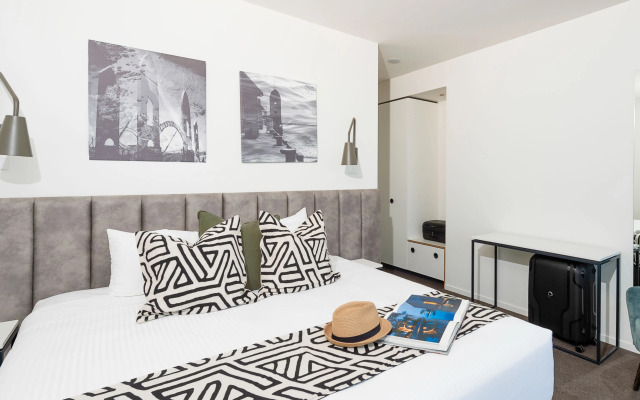 Oaks R Suites Geelong