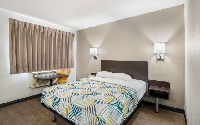 Motel 6 Sandston, VA - Richmond, Va