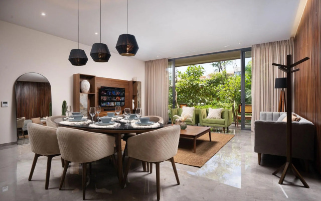 Mistiq Luxury Condo