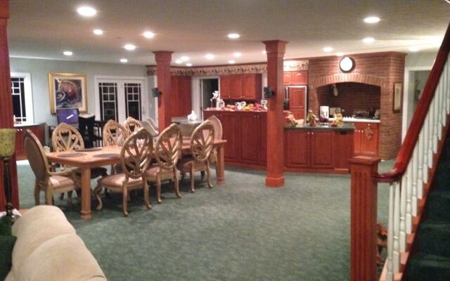 Long House Manor B And B