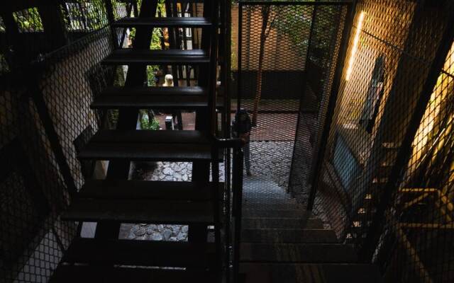 Belakang Kong Heng by DreamScape