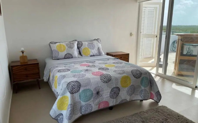 Luxury 3 br/4 ba Home w/View - Puntarena