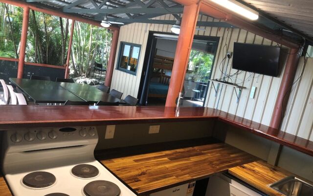 1770 Holiday Village