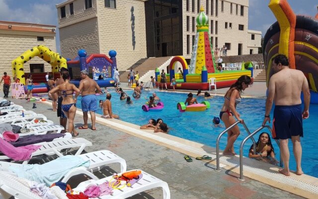 AlmaVerdi Hotel