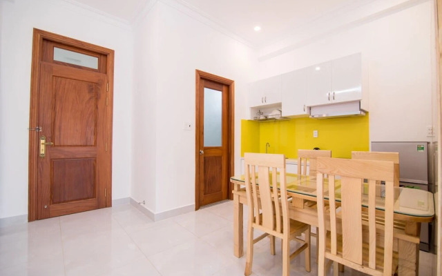 RedDoorz Plus near Gia Dinh Park