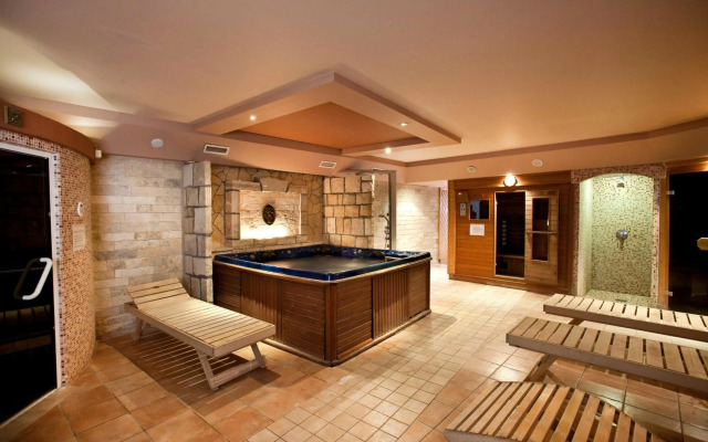 Hotel Makar Sport & Wellness
